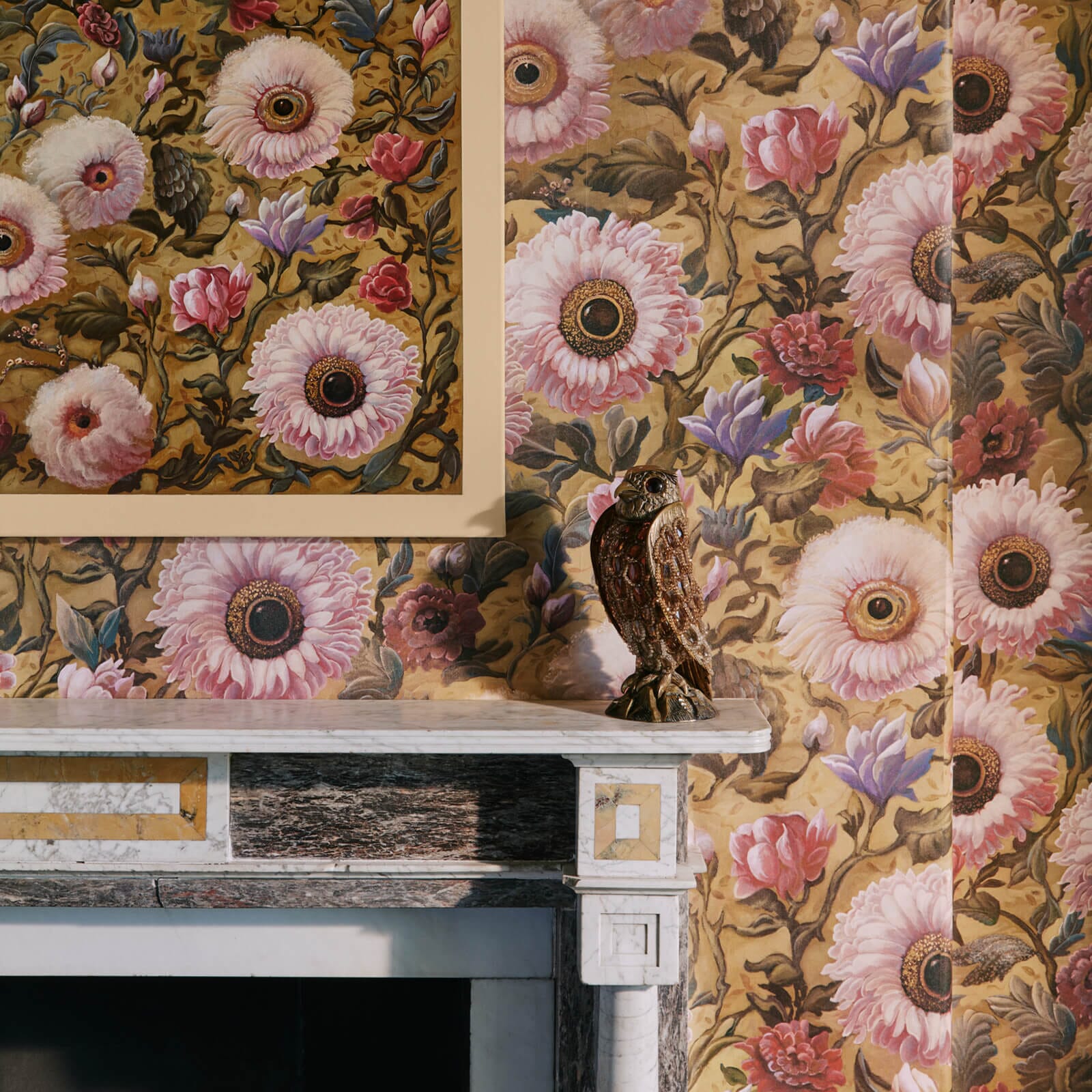 1-WA-APC-DI-AUO-XXX - Apricus Wallpaper - Aurelian - House of Hackney