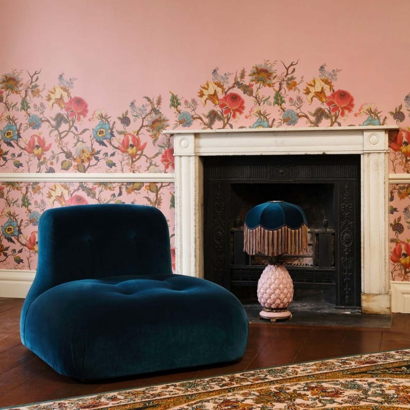 1-WA-ART-DI-BLS-PBL - Artemis Climbing Walls Wallpaper - Blush - House of Hackney