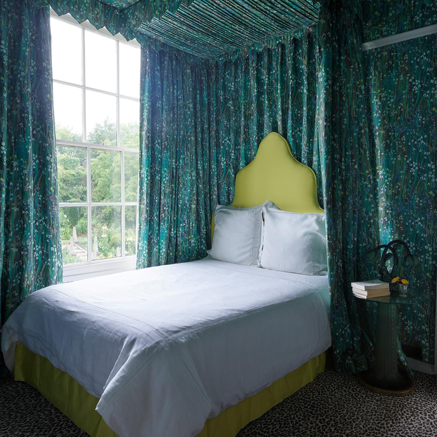 1-WA-GAL-DI-VRD-XXX - Galanthi Wallpaper - Viridis - House of Hackney