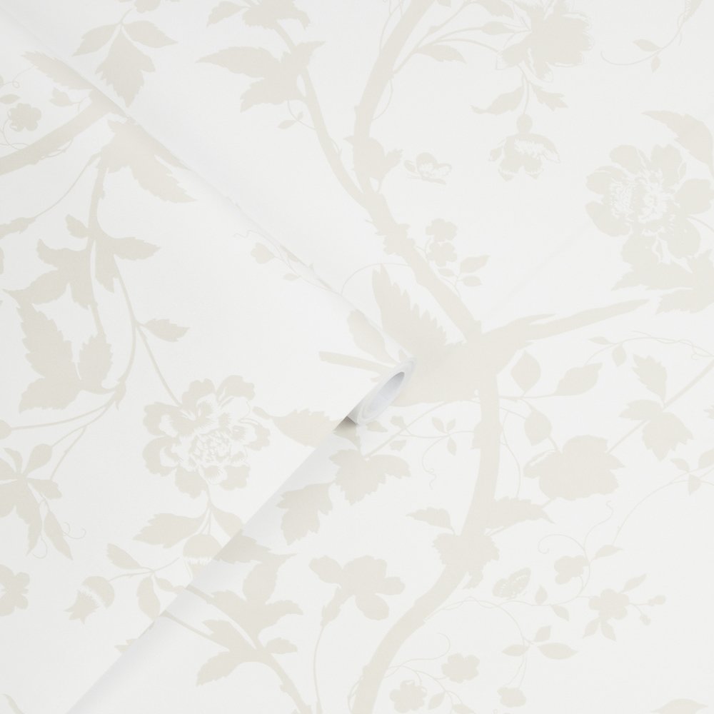 113391 - Oriental Garden Pearlescent Wallpaper - White - Laura Ashley
