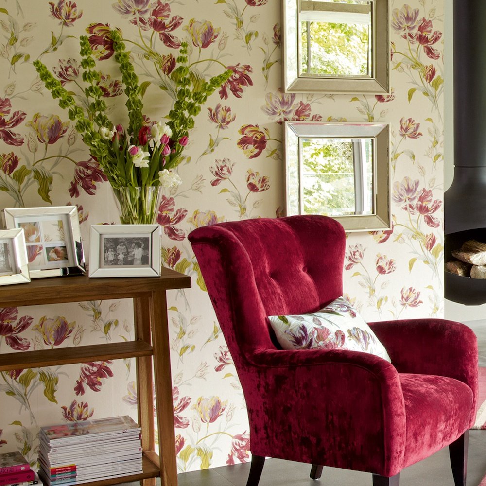 113400 - Gosford Wallpaper - Cranberry - Laura Ashley