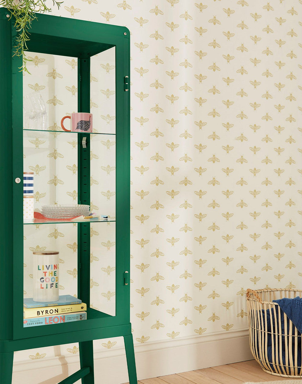118547 - Block Print Bee Wallpaper - Antique Gold - Joules