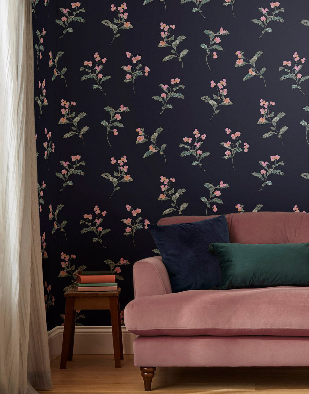 118564 - Swanton Floral Wallpaper - Midnight Navy - Joules