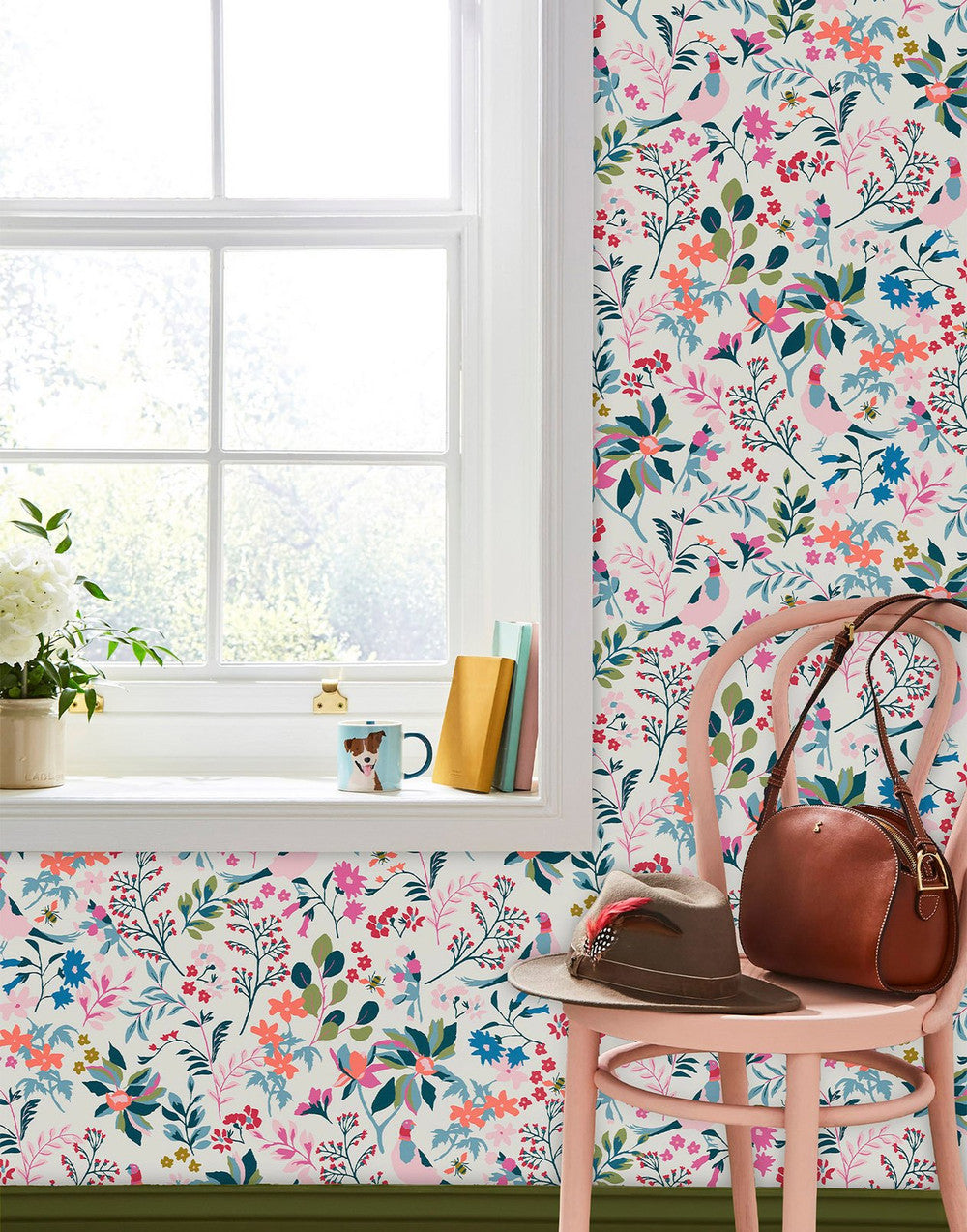 118569 - Fields Edge Floral Wallpaper - Antique Cream - Joules