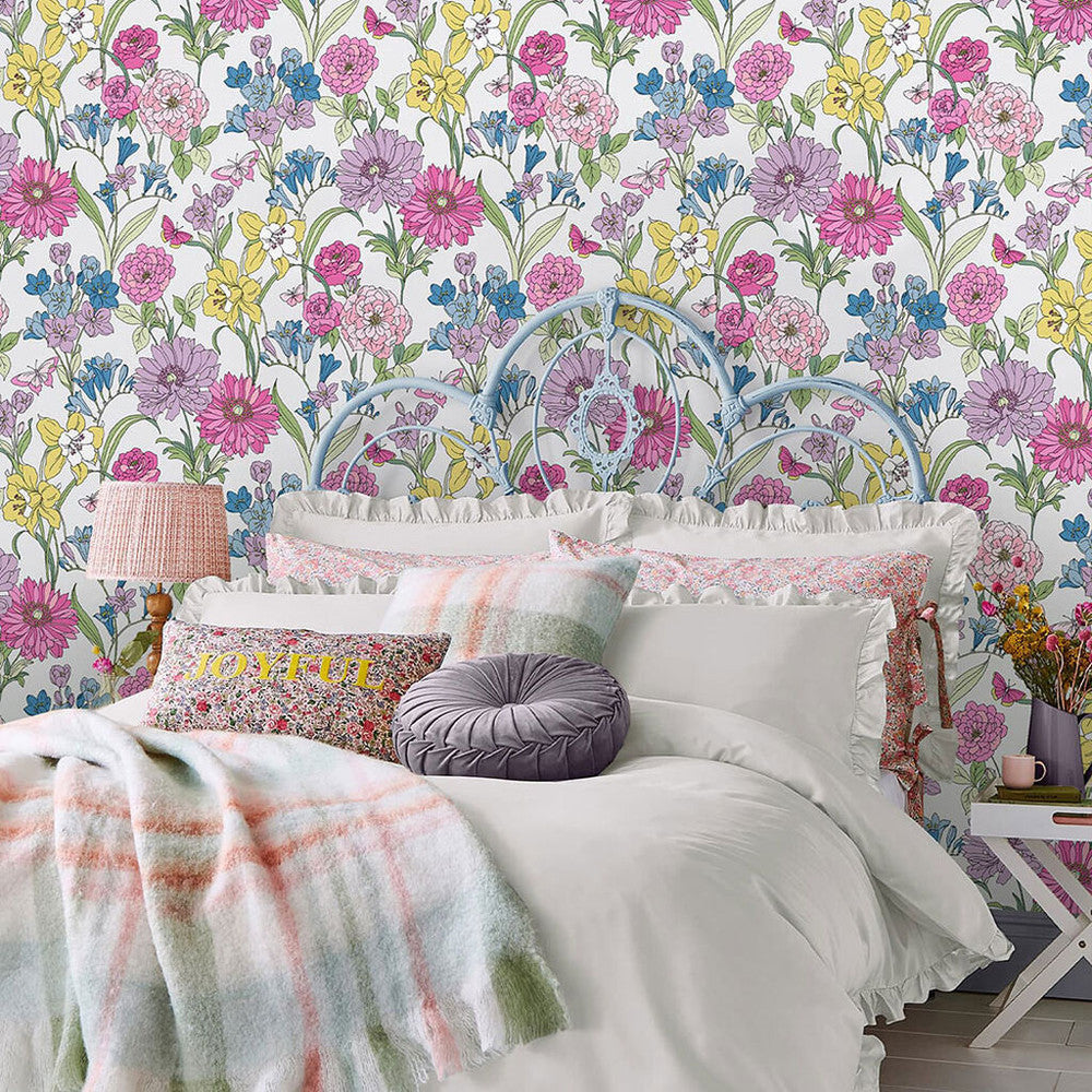 119846 - Gilly Wallpaper - Multi - Laura Ashley