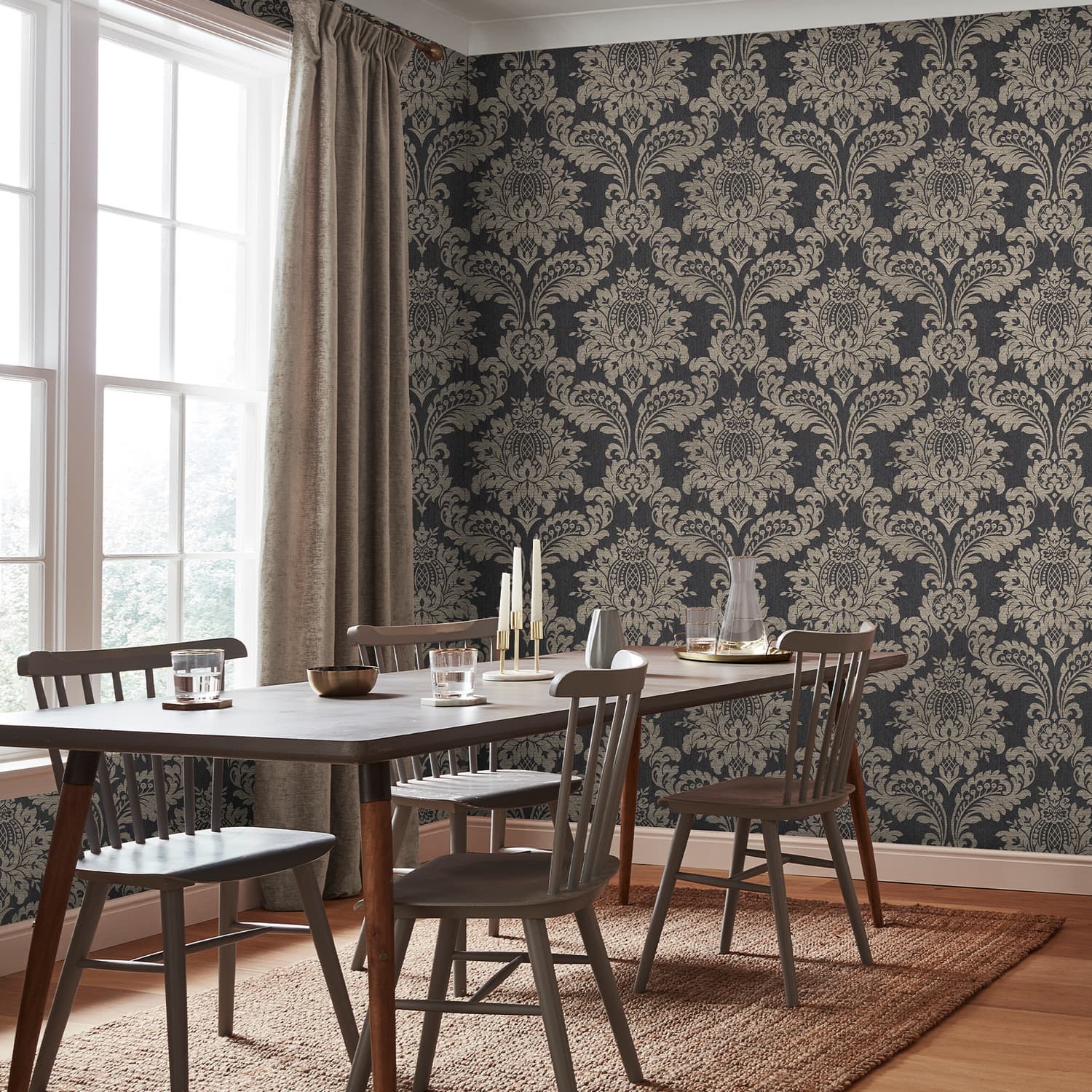119971 - Archive Damask Wallpaper - Black & Gold - Boutique Luxury