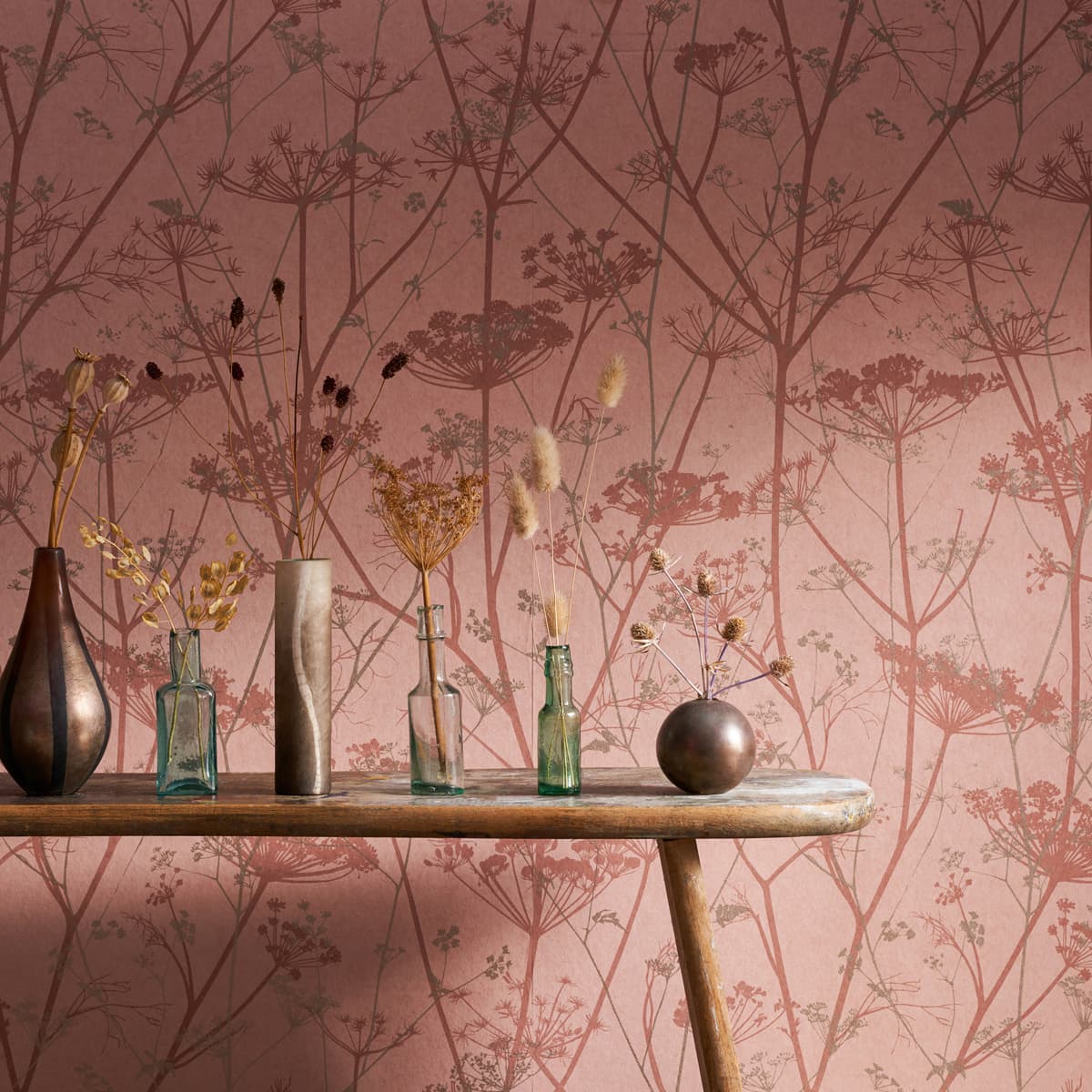 120372 - Wild Chervil Wallpaper - Shell & Rose Gold - Clarissa Hulse