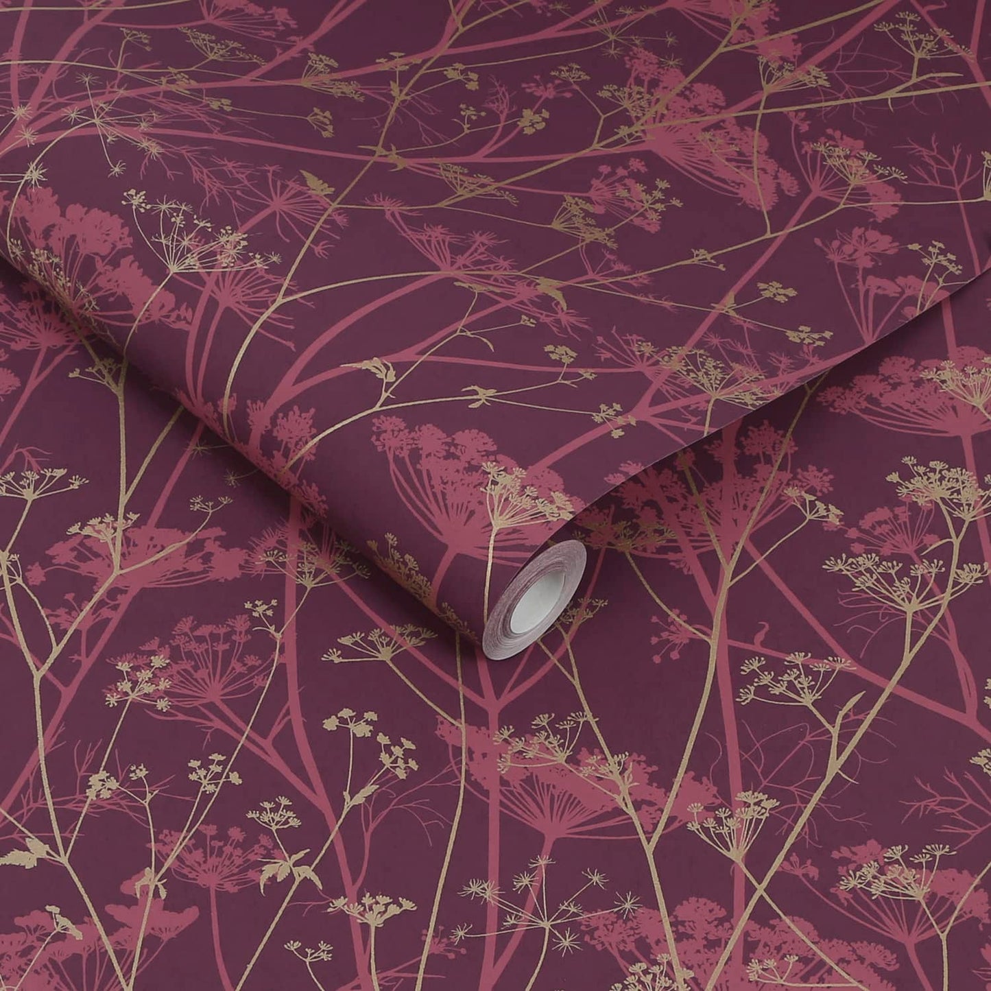 120397 - Wild Chervil Wallpaper - Damson & Gold - Clarissa Hulse