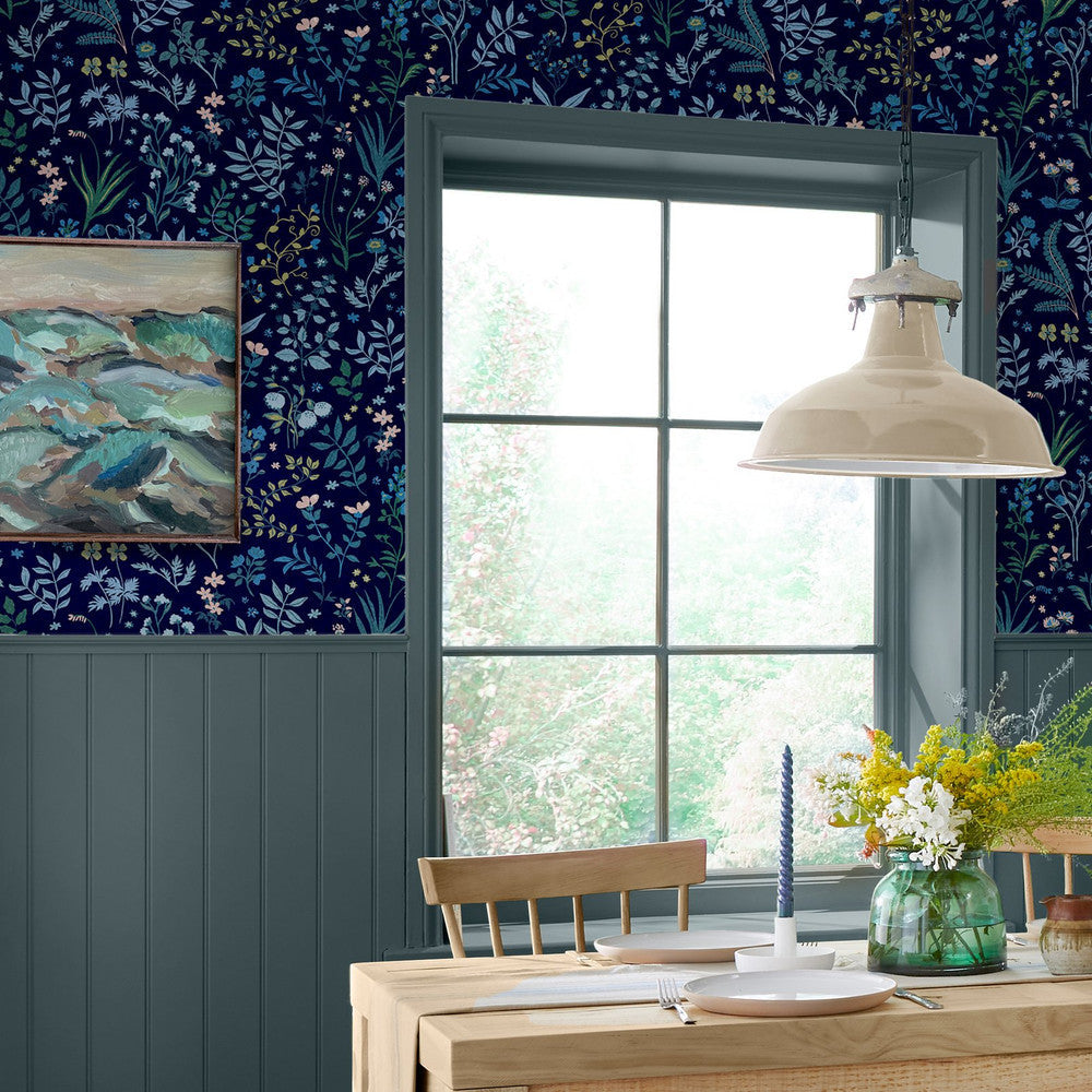 120874 - Holcombe Floral Wallpaper - Navy - Joules