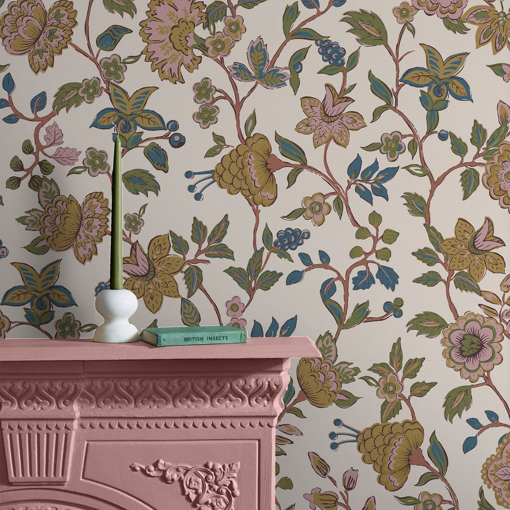128929 - Scot Floral Wallpaper - Cream - Joules