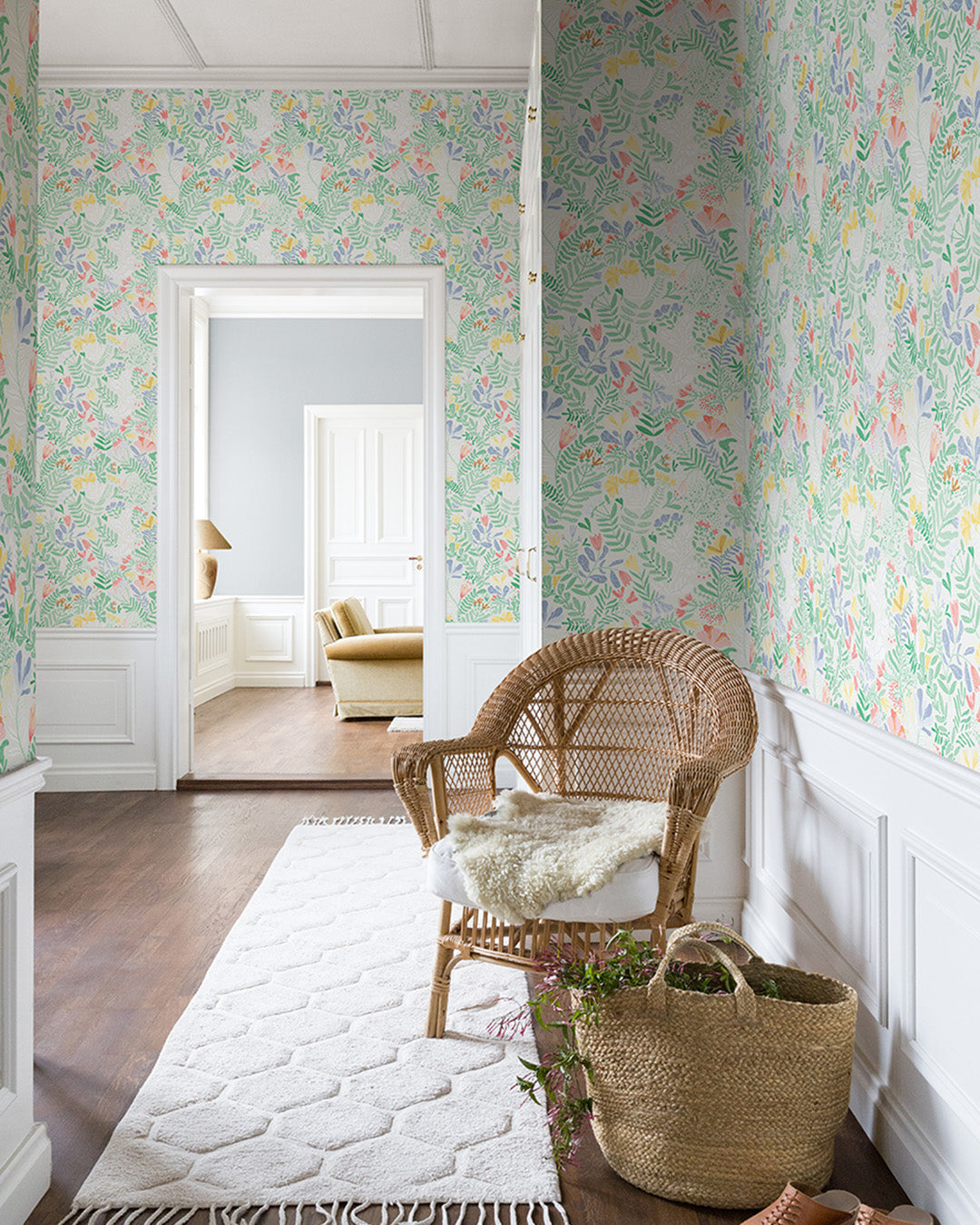 22007 - Brittsommar Wallpaper - Light Green - Midbec