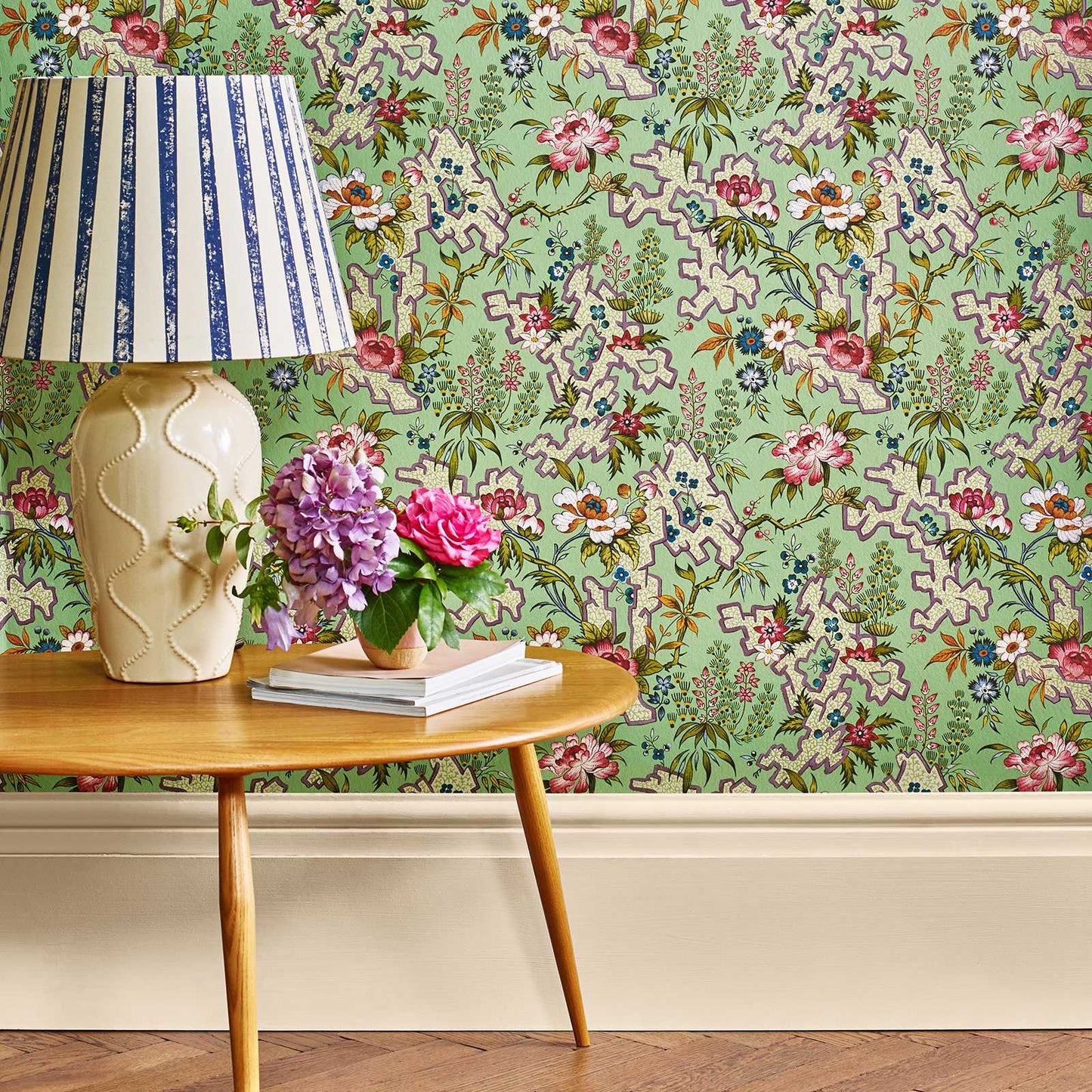 2412-180-04 - Kilburns Maze Wallpaper - Verde - 1838 wallcoverings