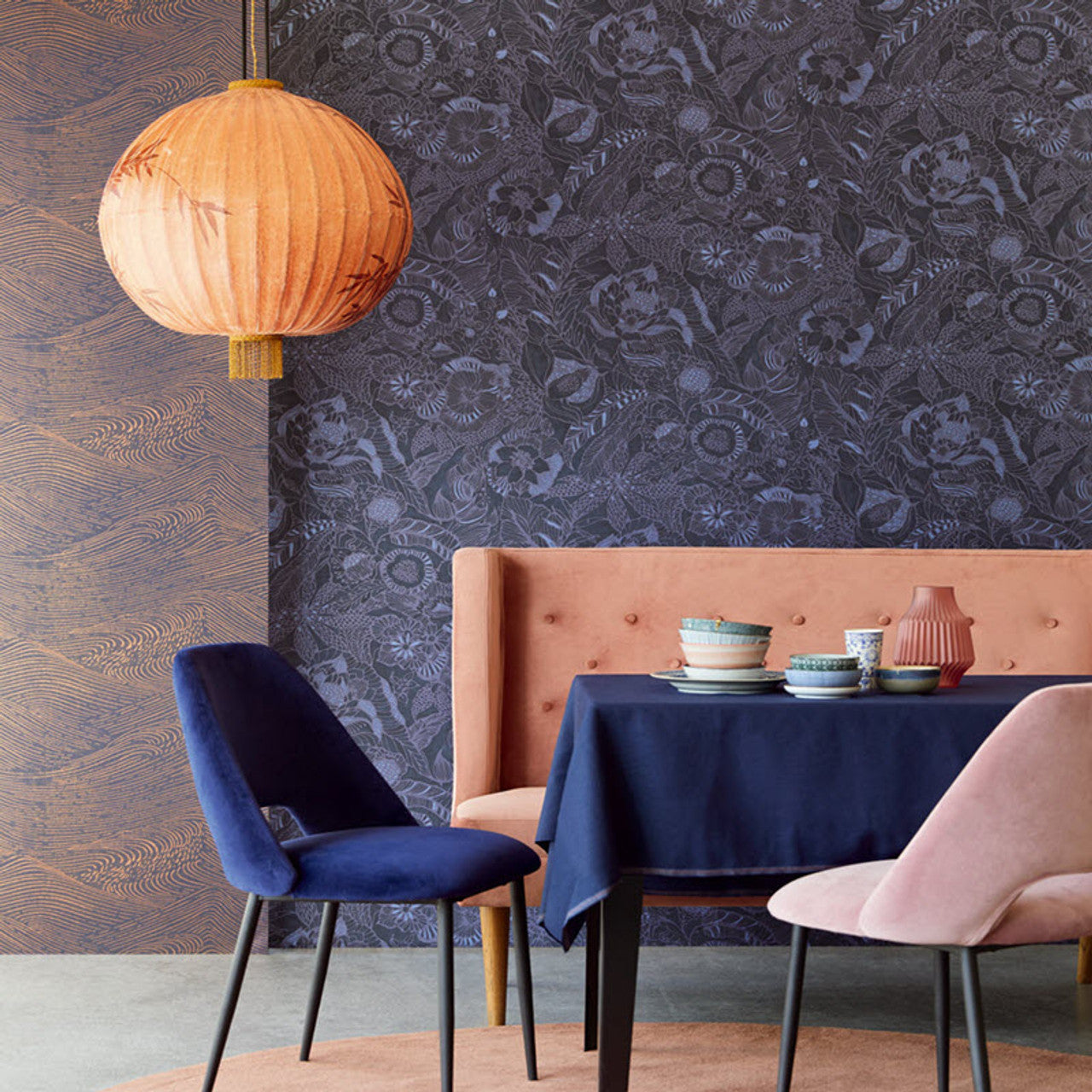 386512 - Enso Floral Wallpaper - Dark Blue - Eijffinger