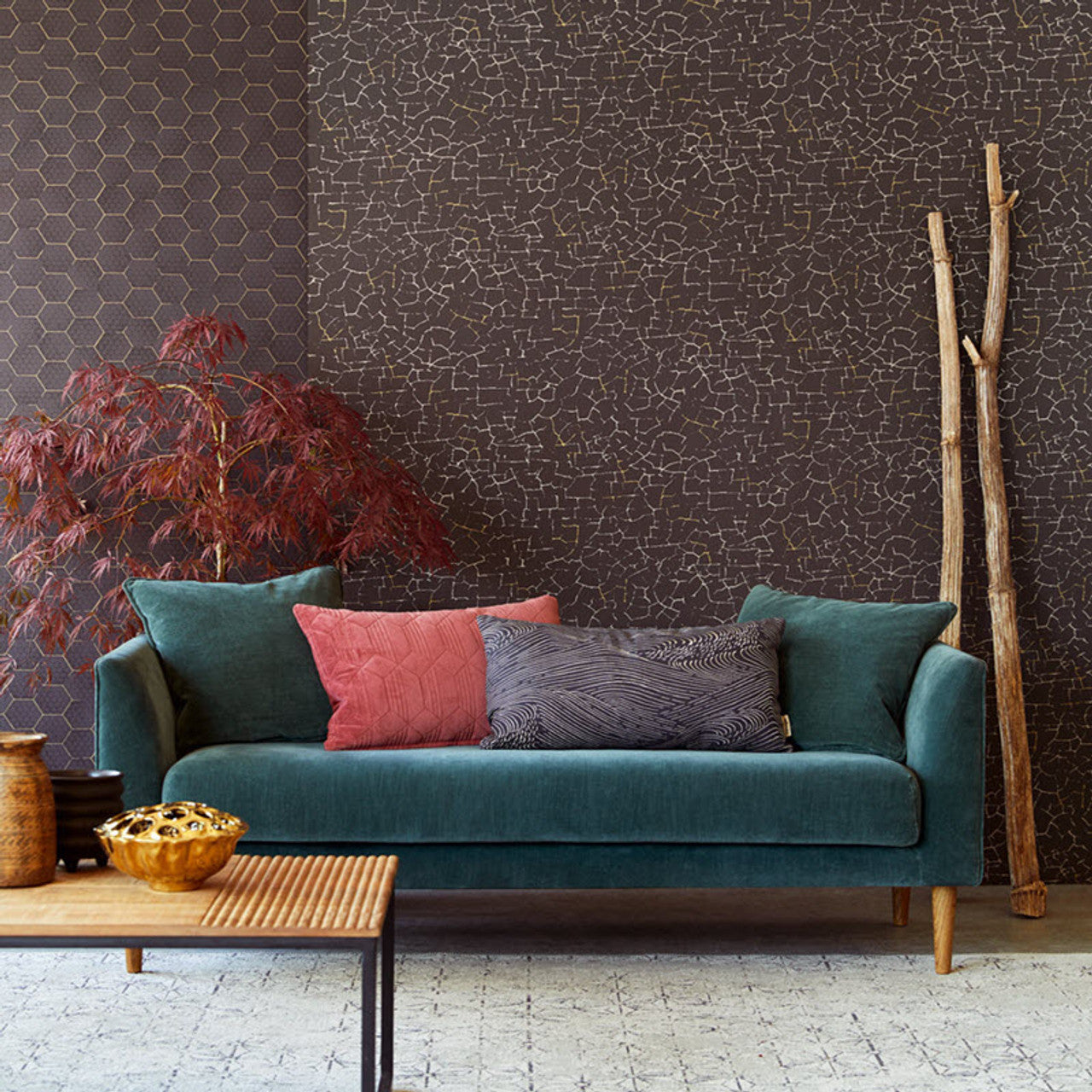 386562 - Enso Crackle Effect Wallpaper - Black - Eijffinger