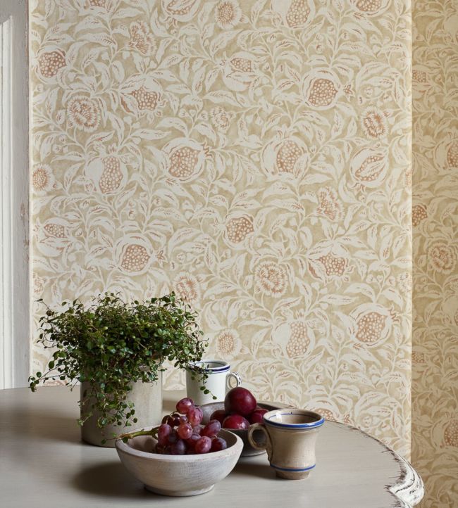Annandale Wallpaper - Amber/Sepia - DDAM216395 - Sanderson