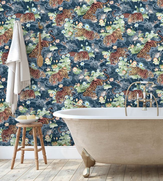 BMPP004-09D - Tiger Lily Wallpaper - Midnight - Brand McKenzie