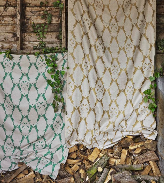 Boxing Hares Fabric - Green - BGF010-201 - Barneby Gates
