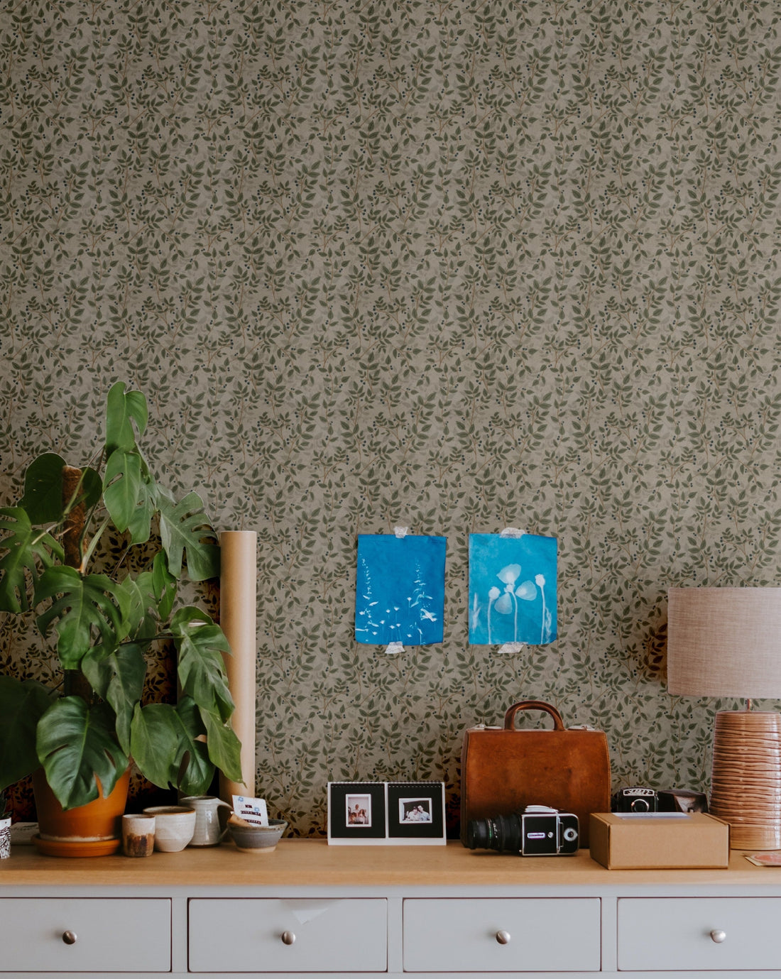 Dagma Wallpaper - Green - Summer Gray
