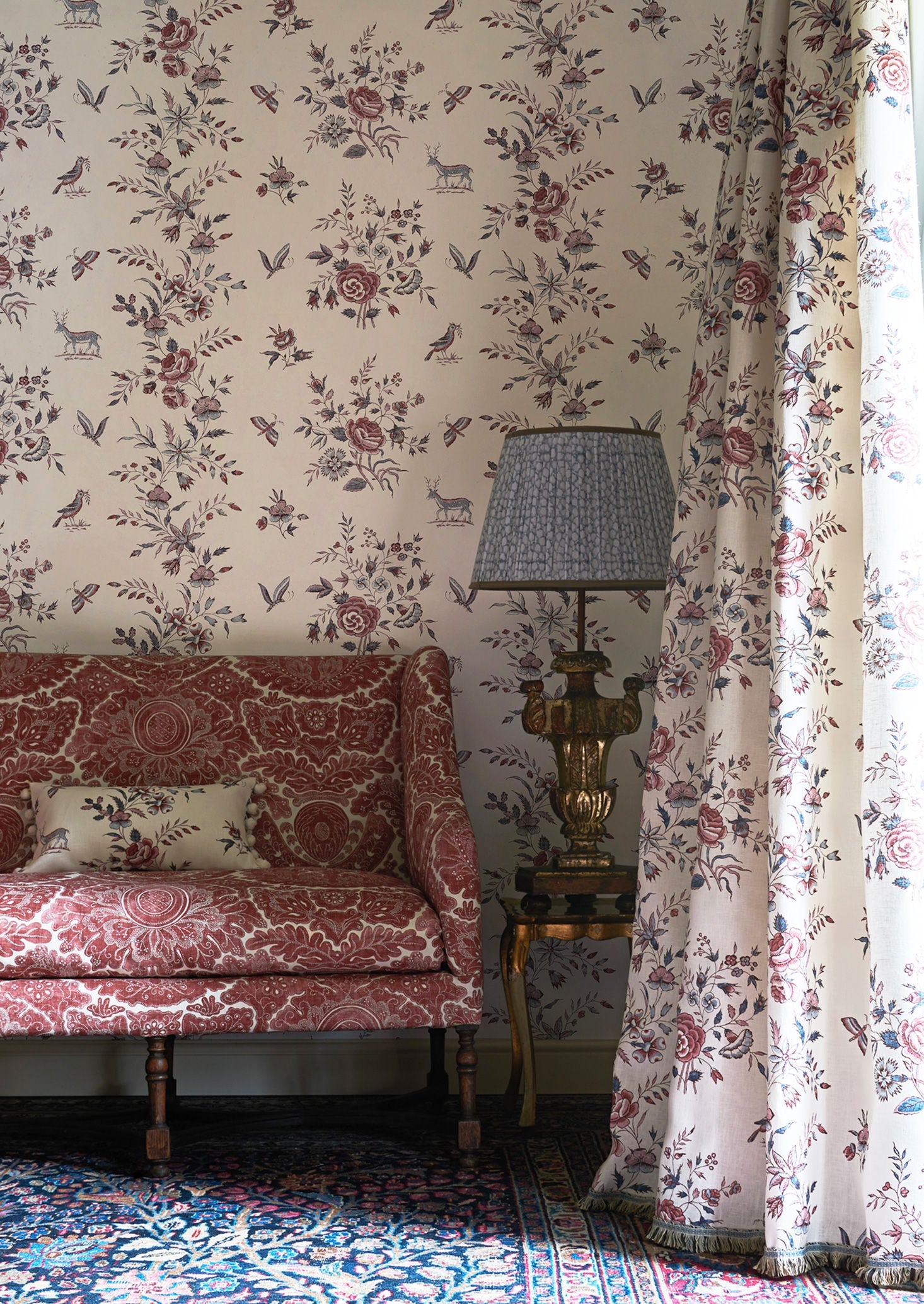 Fleurie Wallpaper - Anemone - Lewis & Wood
