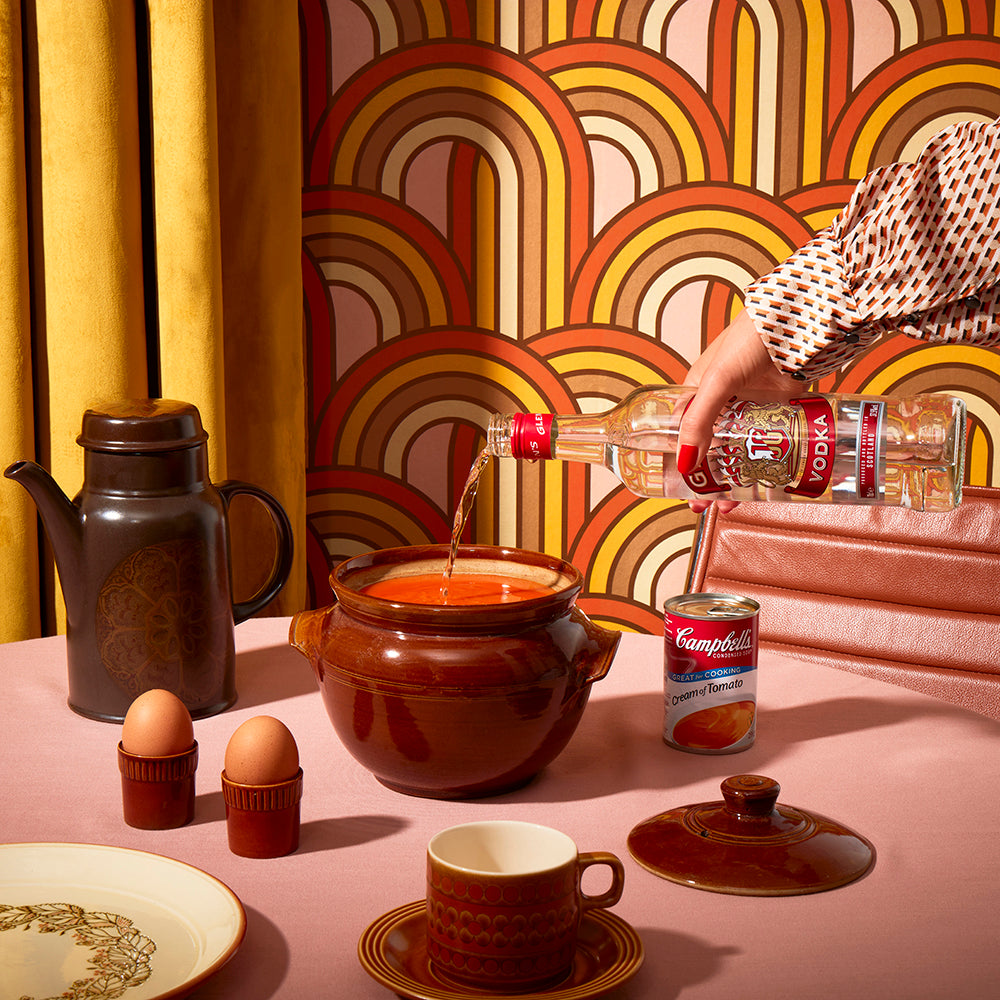 LH900349 - Keep On Rollin' Wallpaper - Burnt Orange, Ochre, Toffee Brown & Sand - Lust Home