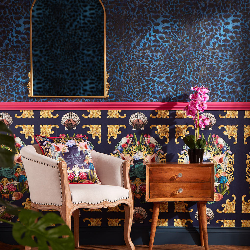 LH900397 - Lady Leopard Wallpaper - Dark Cobalt Blue - Lust Home