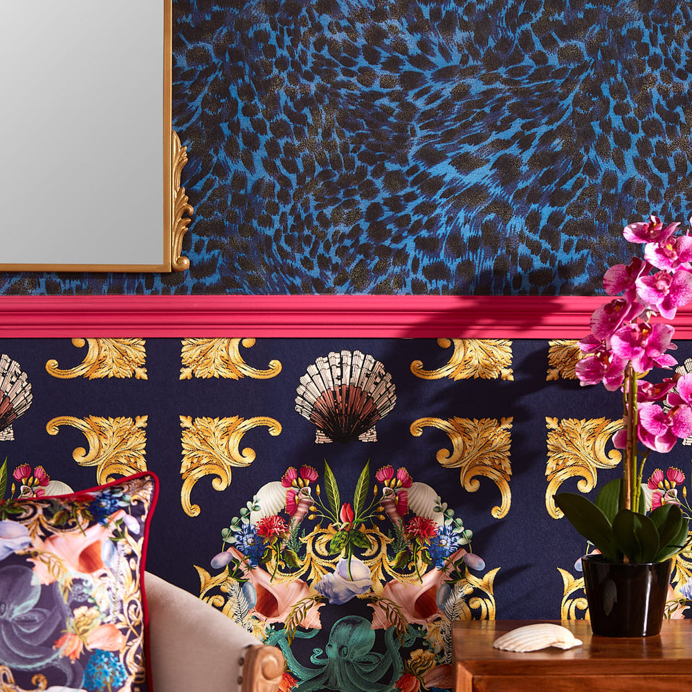 LH900397 - Lady Leopard Wallpaper - Dark Cobalt Blue - Lust Home