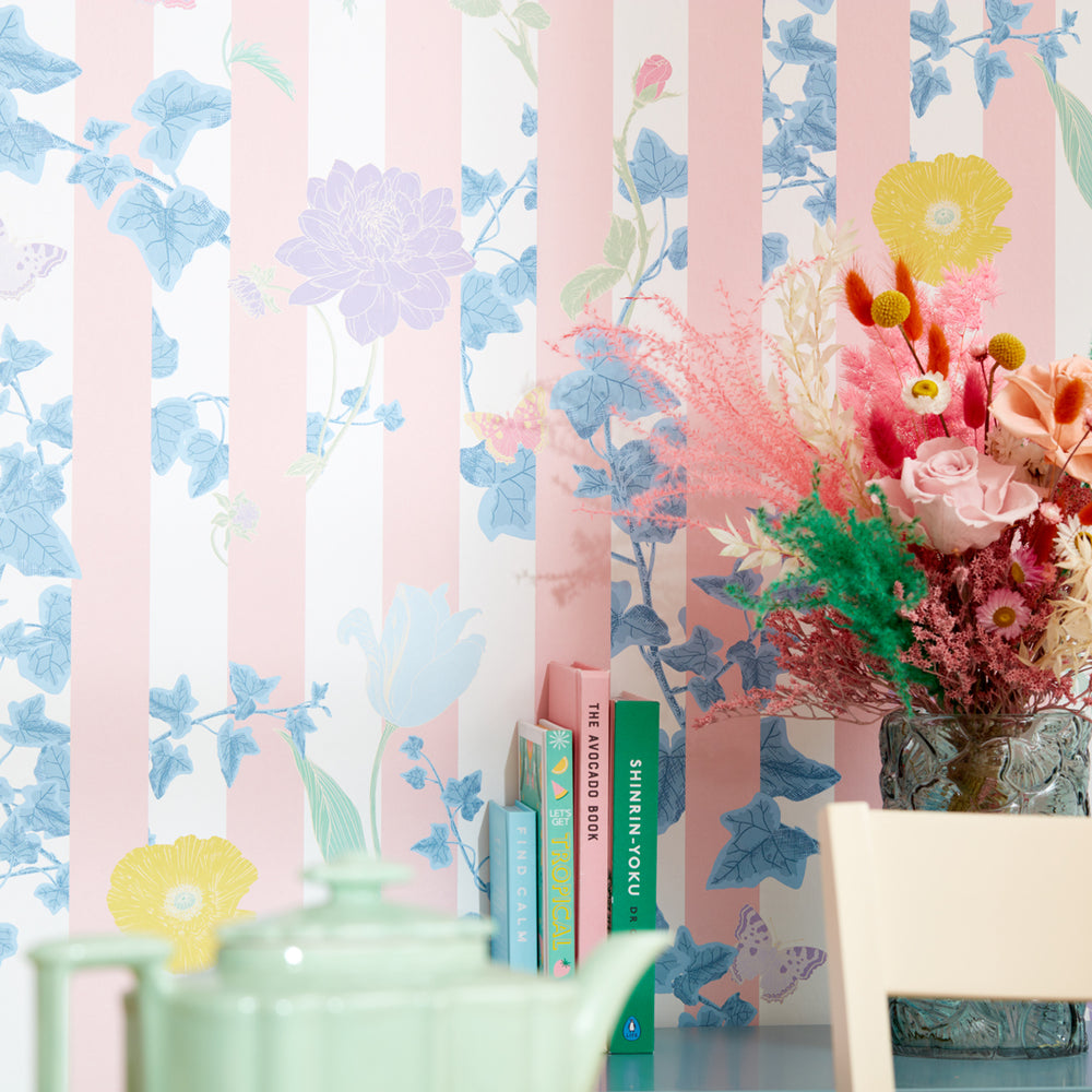 LH900401 - Secret Garden Wallpaper - Bubblegum with Pastels - Lust Home