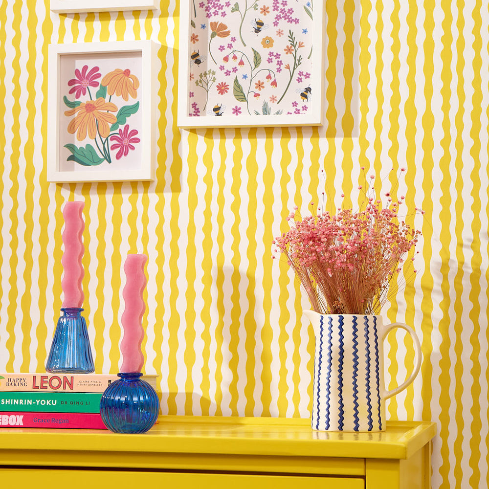 LH900440 - Get A Wiggle On Wallpaper - Sunshine Yellow - Lust Home