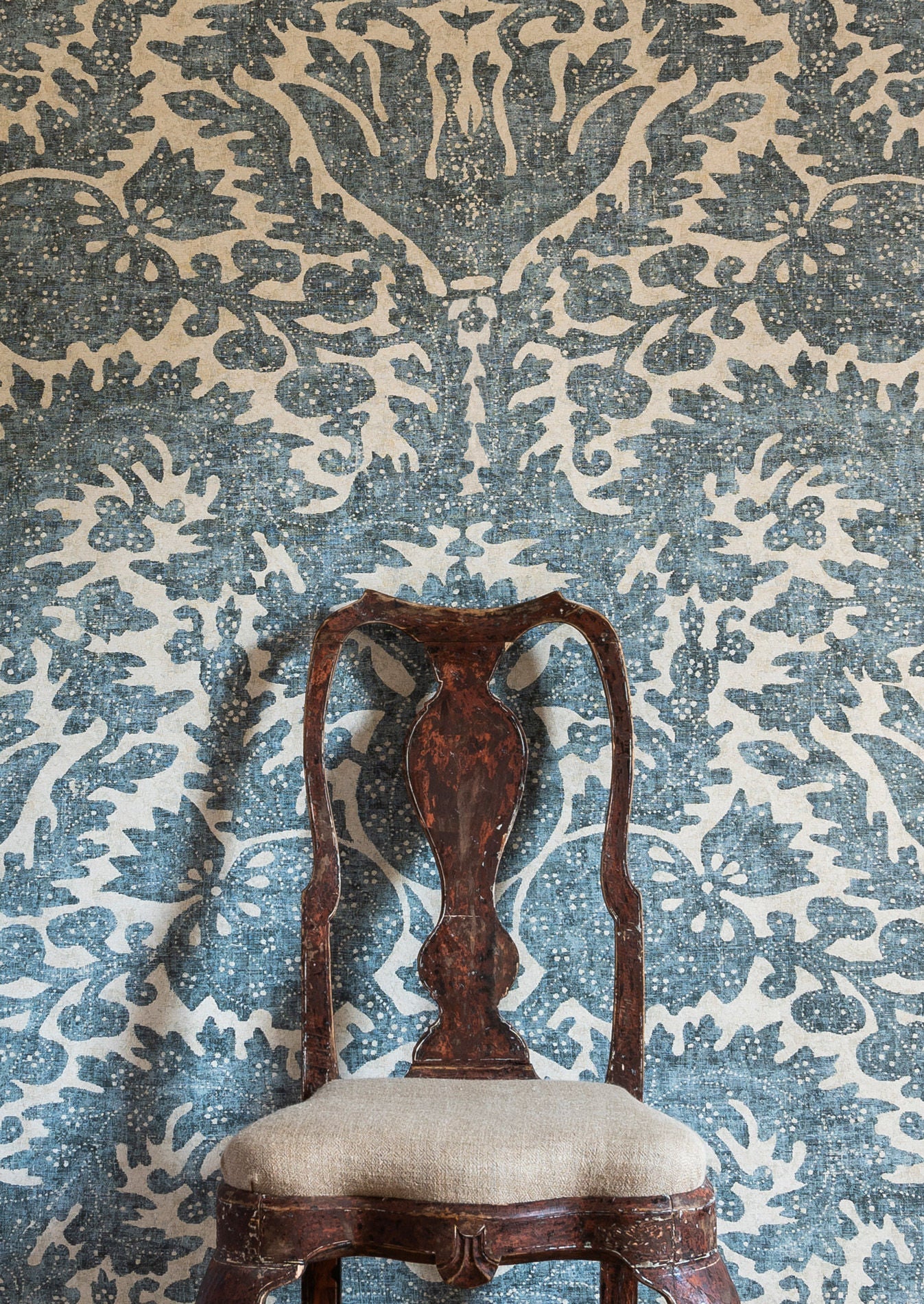 Pomegranate Wallpaper - Moonstone - Lewis & Wood