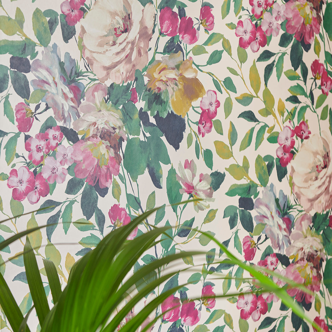 W0139/03 - Bloom Wallpaper - Fuchsia - Clarke & Clarke