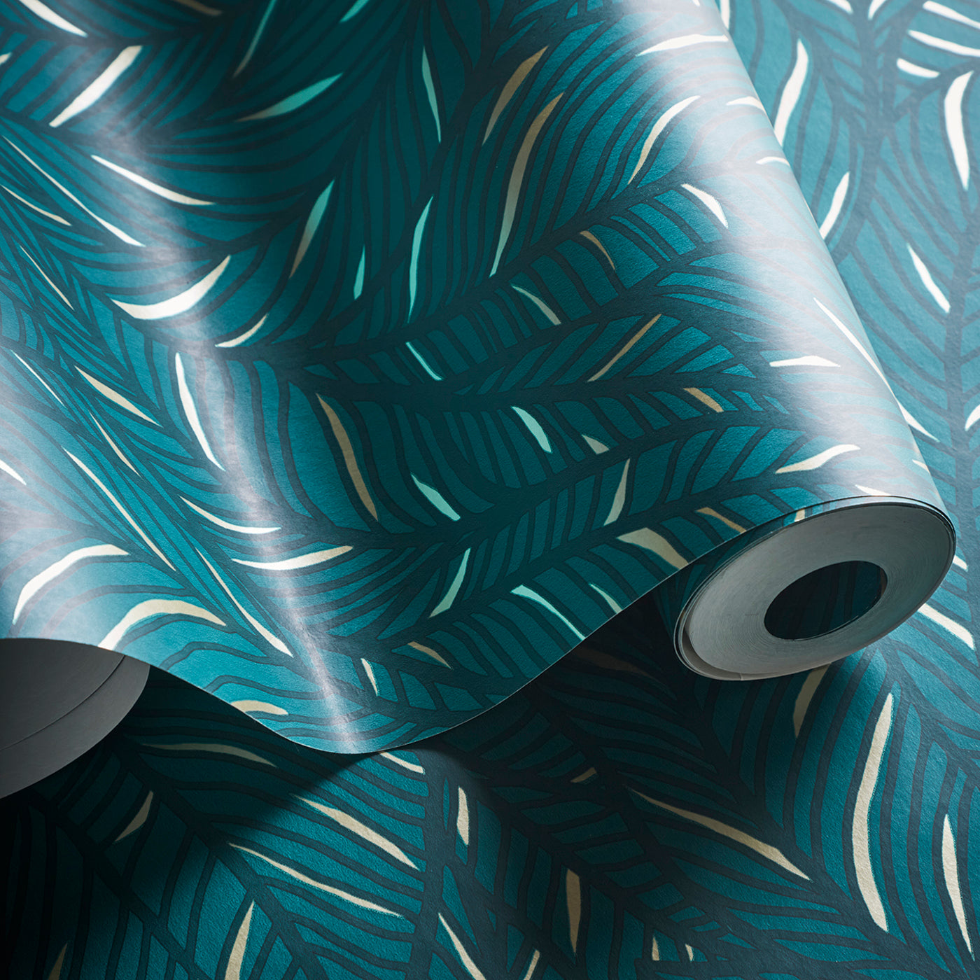 W0144/02 - Selva Wallpaper - Emerald - Clarke & Clarke