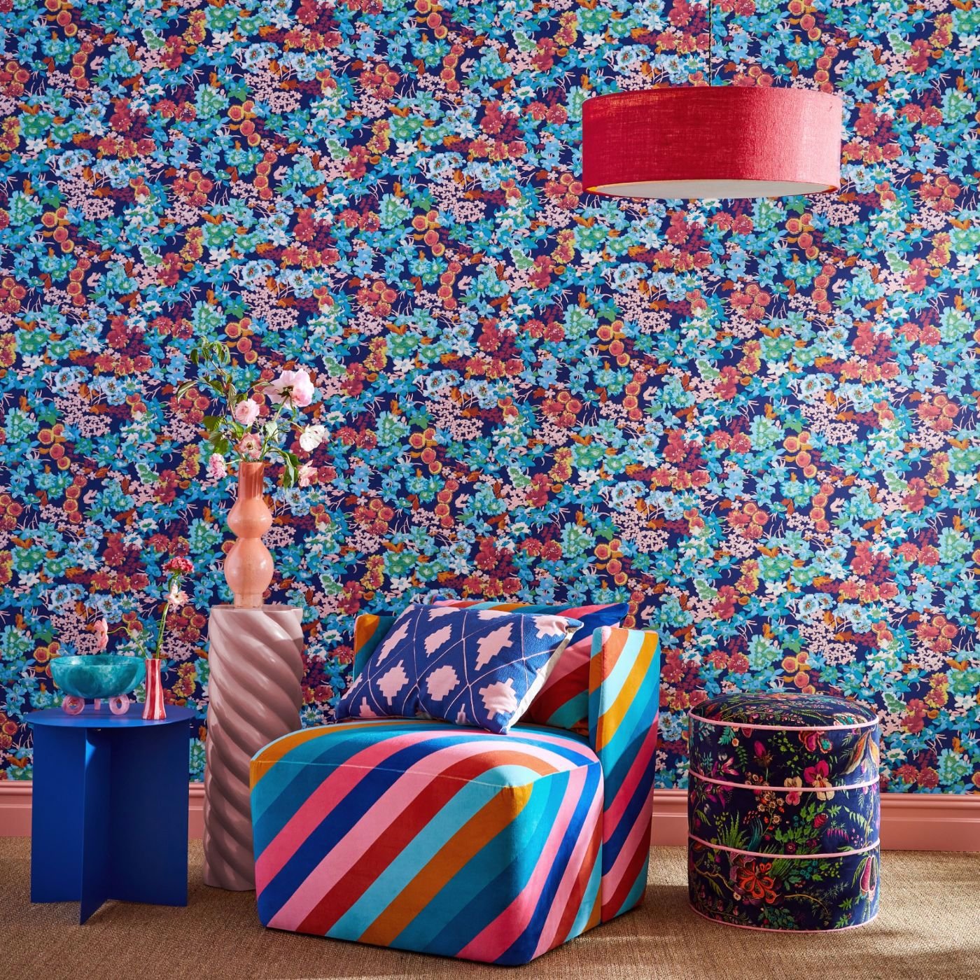 Wildflower Meadow Wallpaper - Lapis/Carnelian/Aquamarine - HSRW113050 - Harlequin