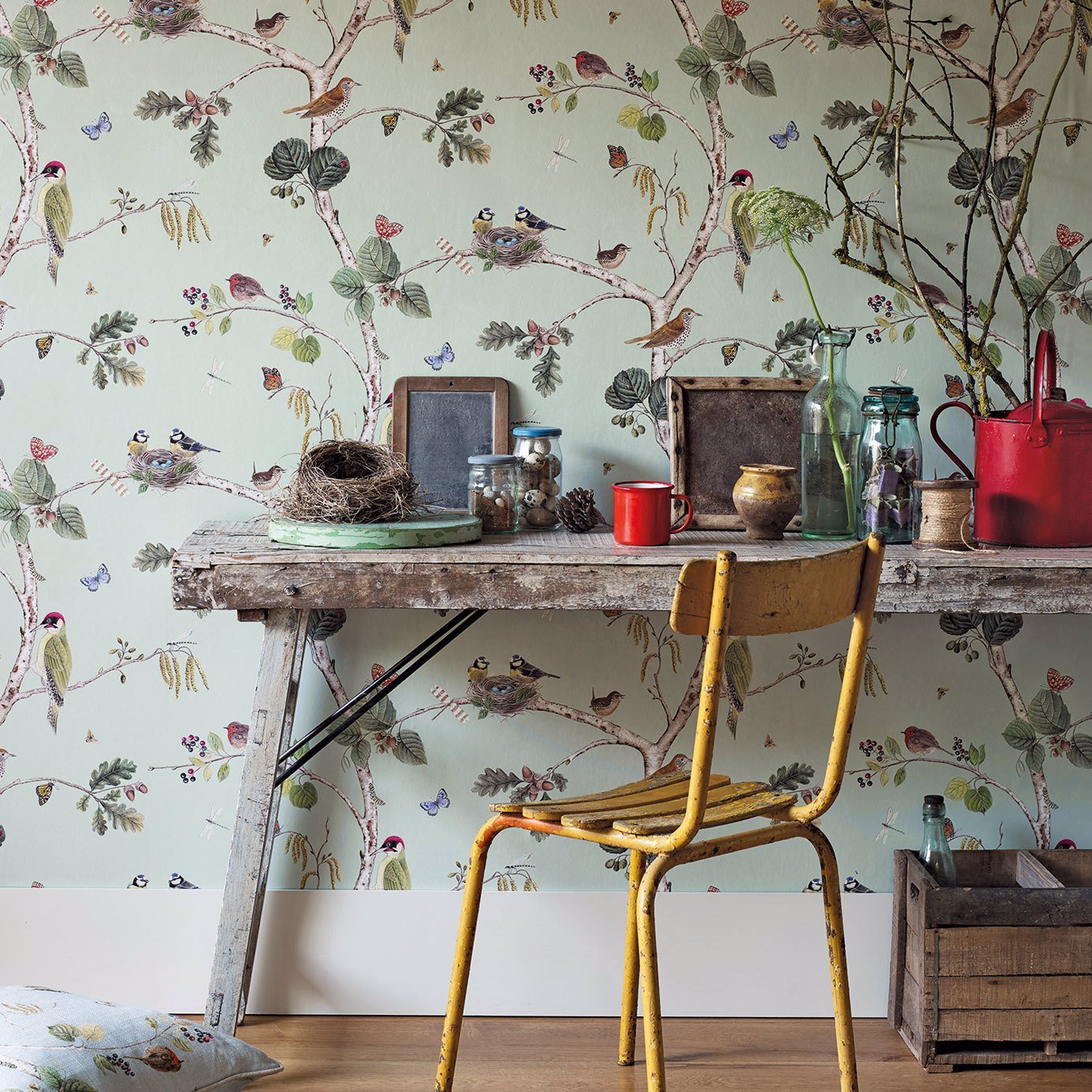 Woodland Chorus Wallpaper - Sky Blue/Multi - DWOW215706 - Sanderson
