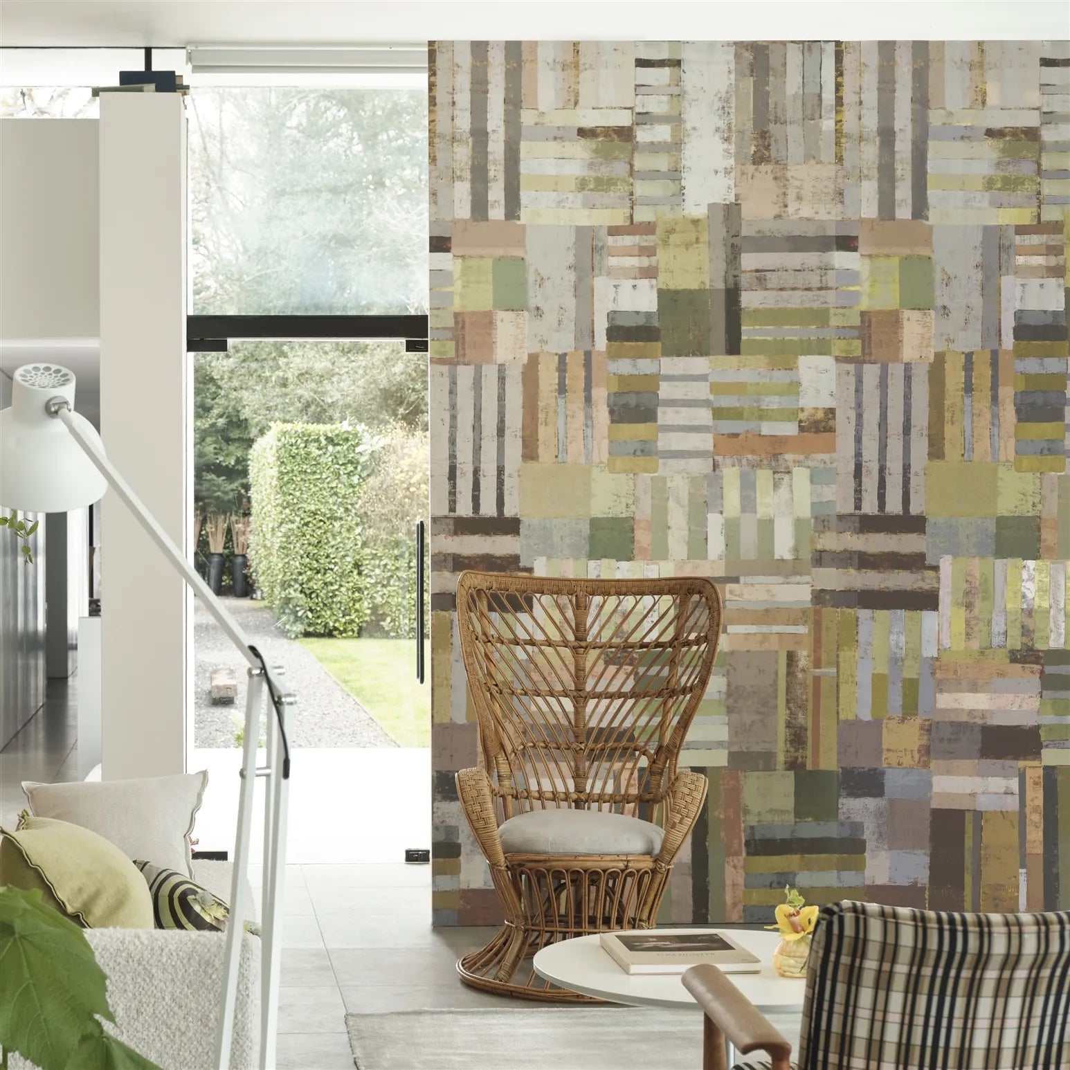 Achara Wallpaper - Shell - PDG1140/01 - Designers Guild - Premier Wallcovering