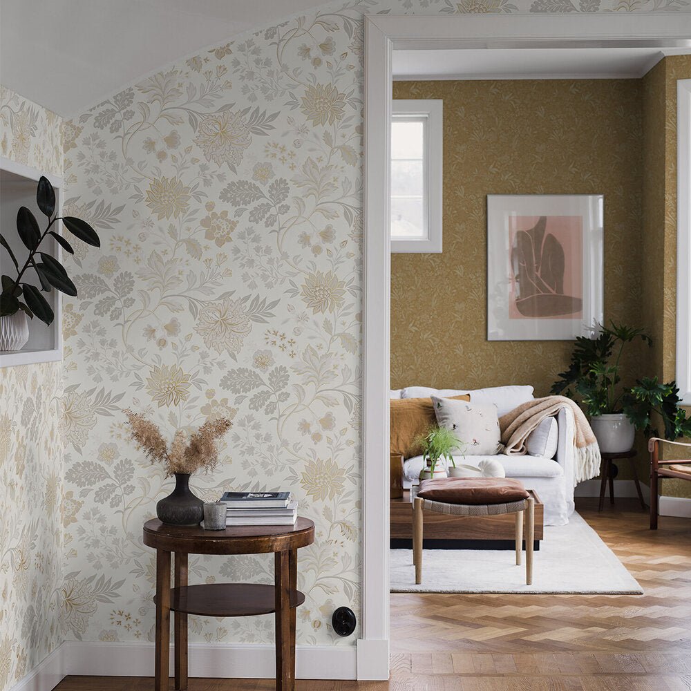 Alicia Wallpaper - White/ Grey/ Gold - Boråstapeter - 2007 - Premier Wallcovering