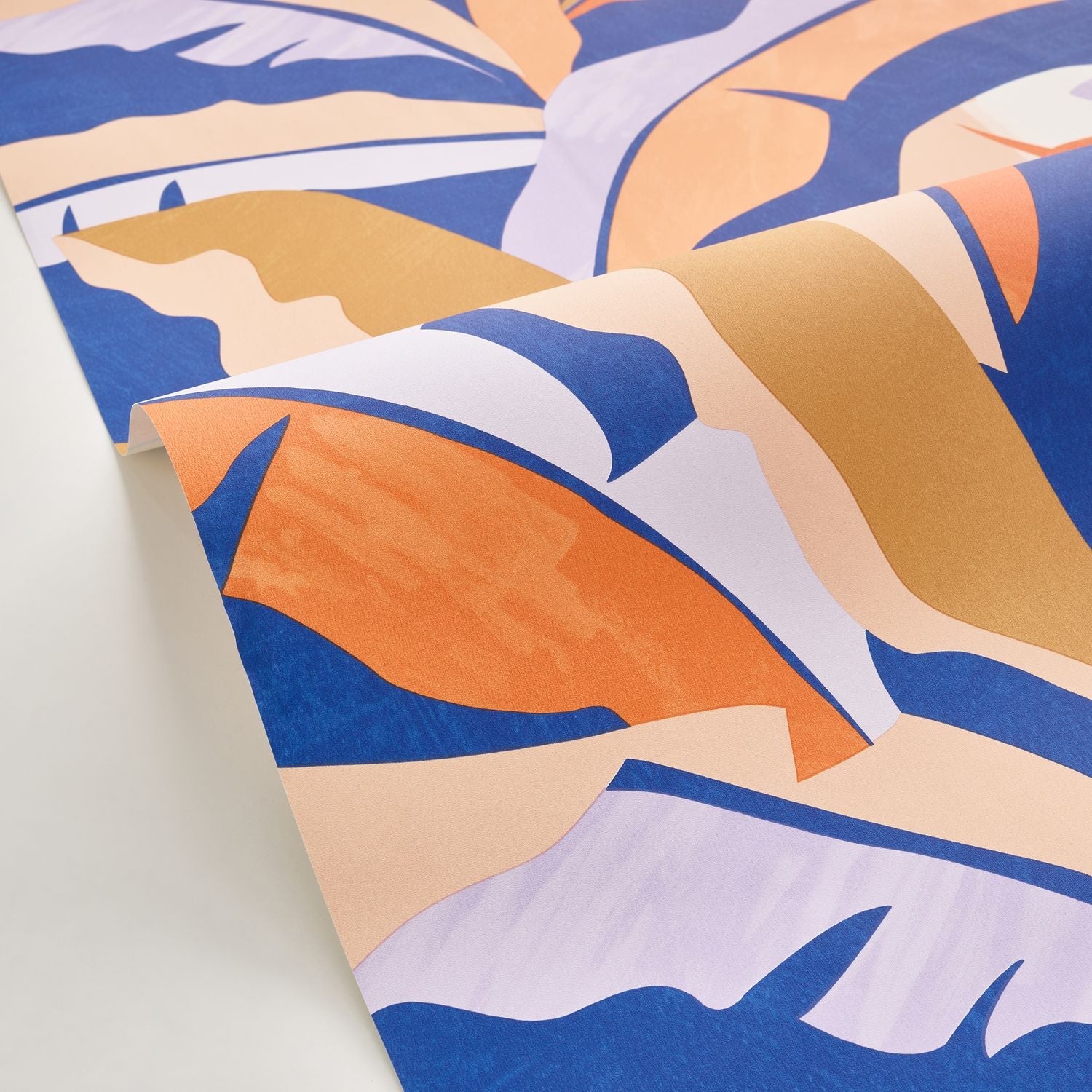 Ampleur Wallpaper - Bleu Roi Corail - Caselio - 104566139 - Premier Wallcovering