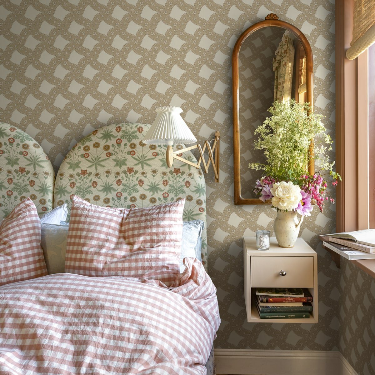 Annie Wallpaper - Honey - Sandberg - S10821 - Premier Wallcovering