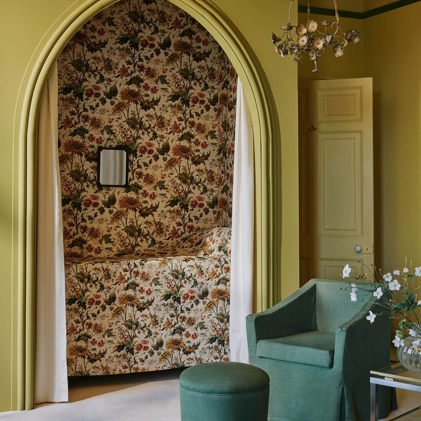 Avalon Wallpaper - Ecru - House of Hackney - 1 - WA - AVA - DI - ECR - XXX - Premier Wallcovering