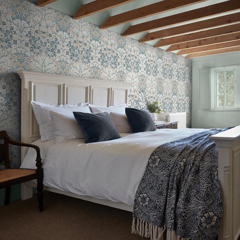 Blackthorn Wallpaper - Daydream - 140505 - William Morris - Premier Wallcovering