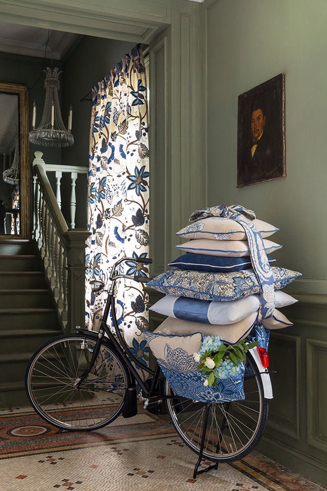 Bordeaux Fabric - Pivoine - Manuel Canovas - 04869/02 - Premier Wallcovering