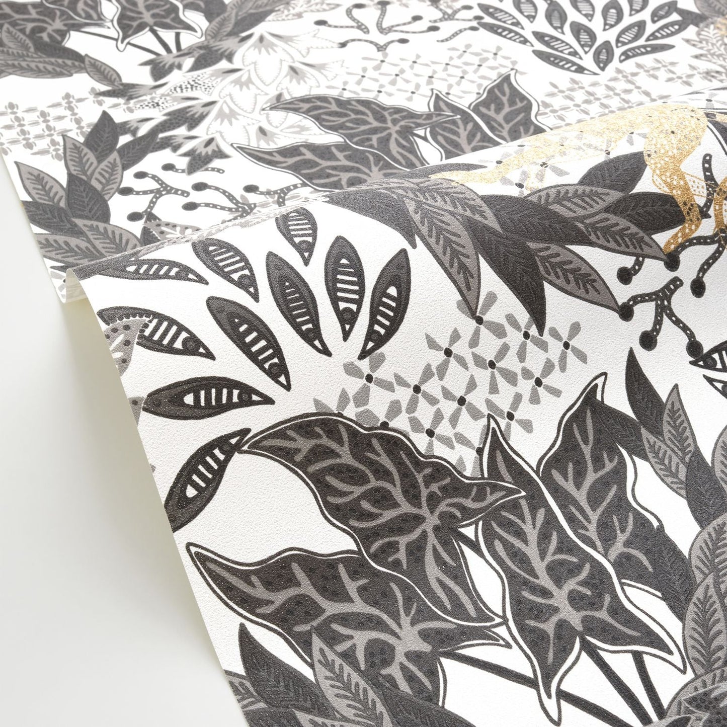 Borneo Wallpaper - Noir Blanc - Caselio - 104910913 - Premier Wallcovering