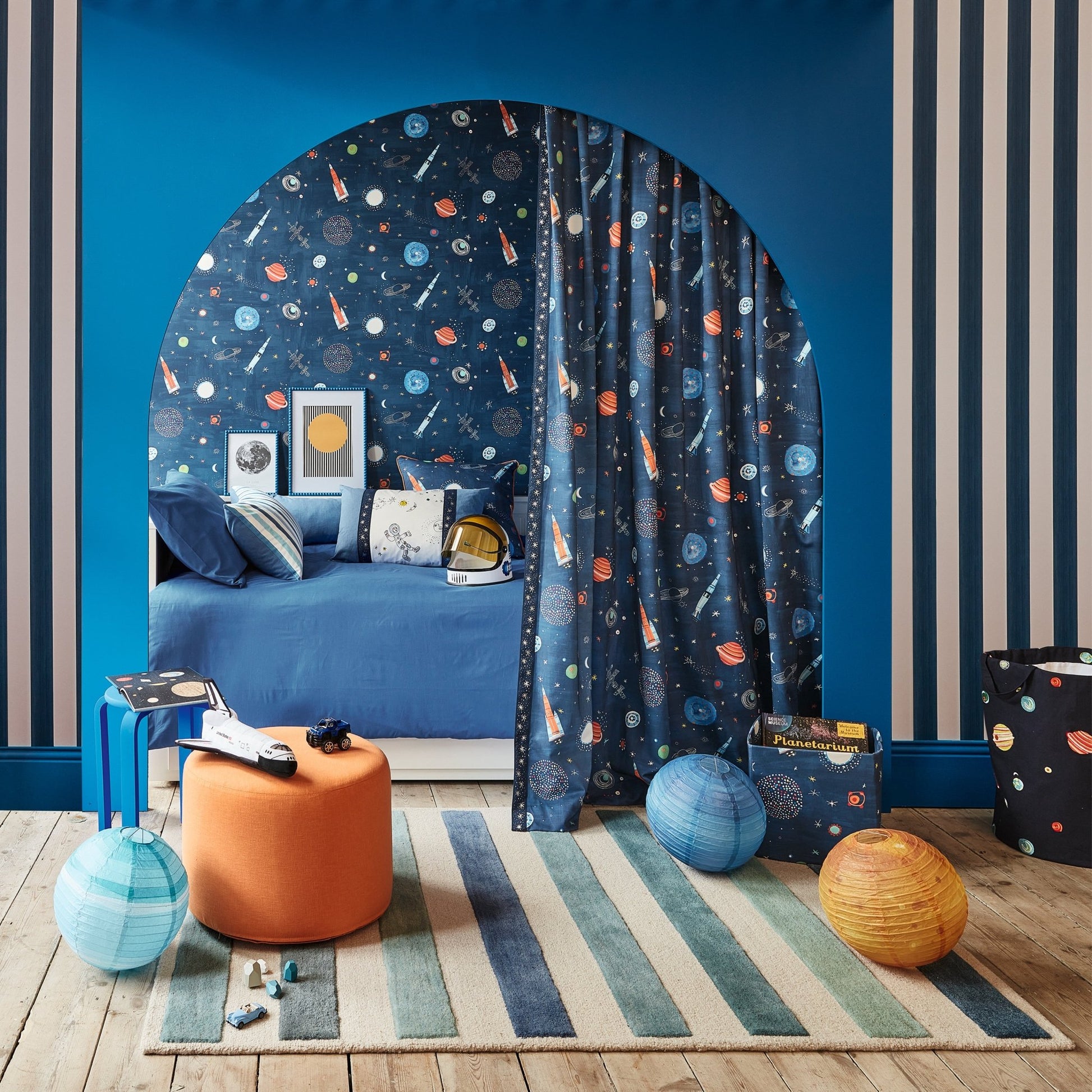 Candy Stripe Wallpaper - Night - Villa Nova - W650/03 - Premier Wallcovering