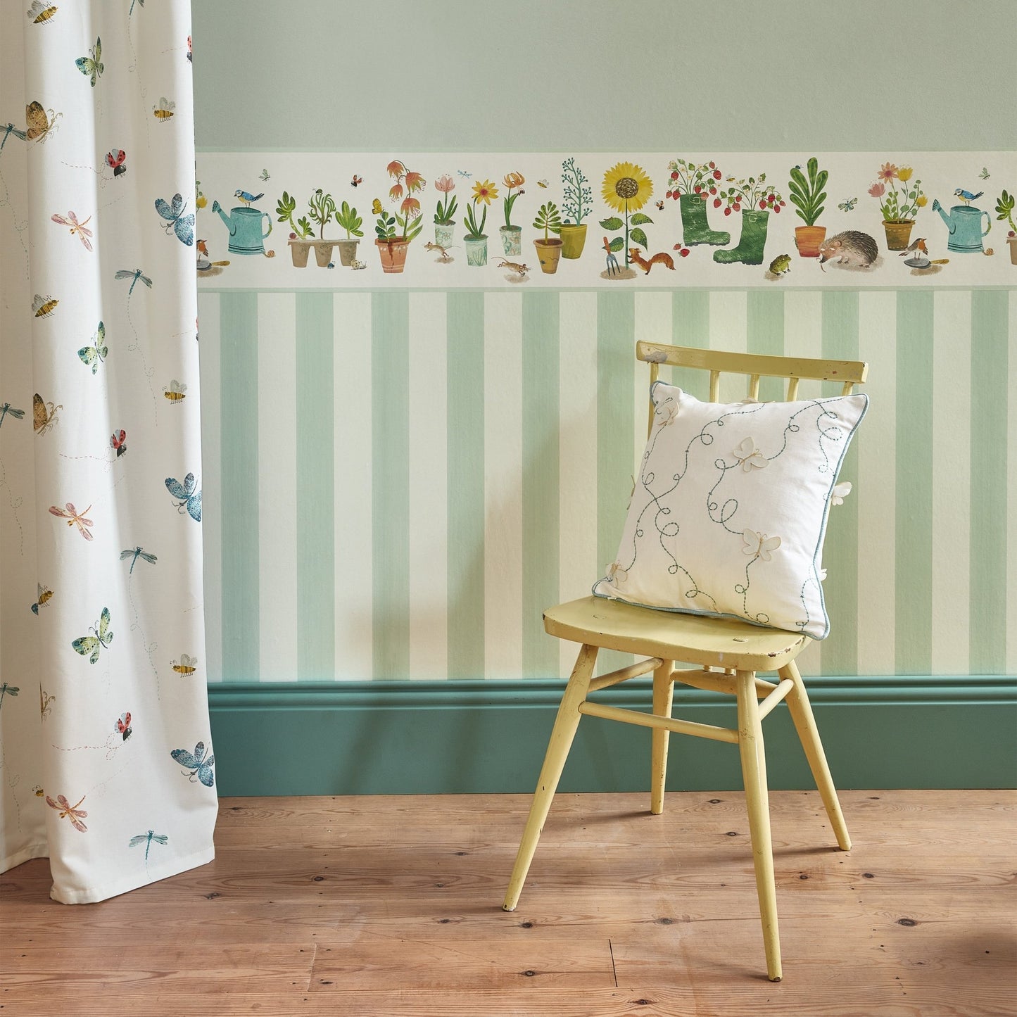 Candy Stripe Wallpaper - Glade - Villa Nova - W650/02 - Premier Wallcovering