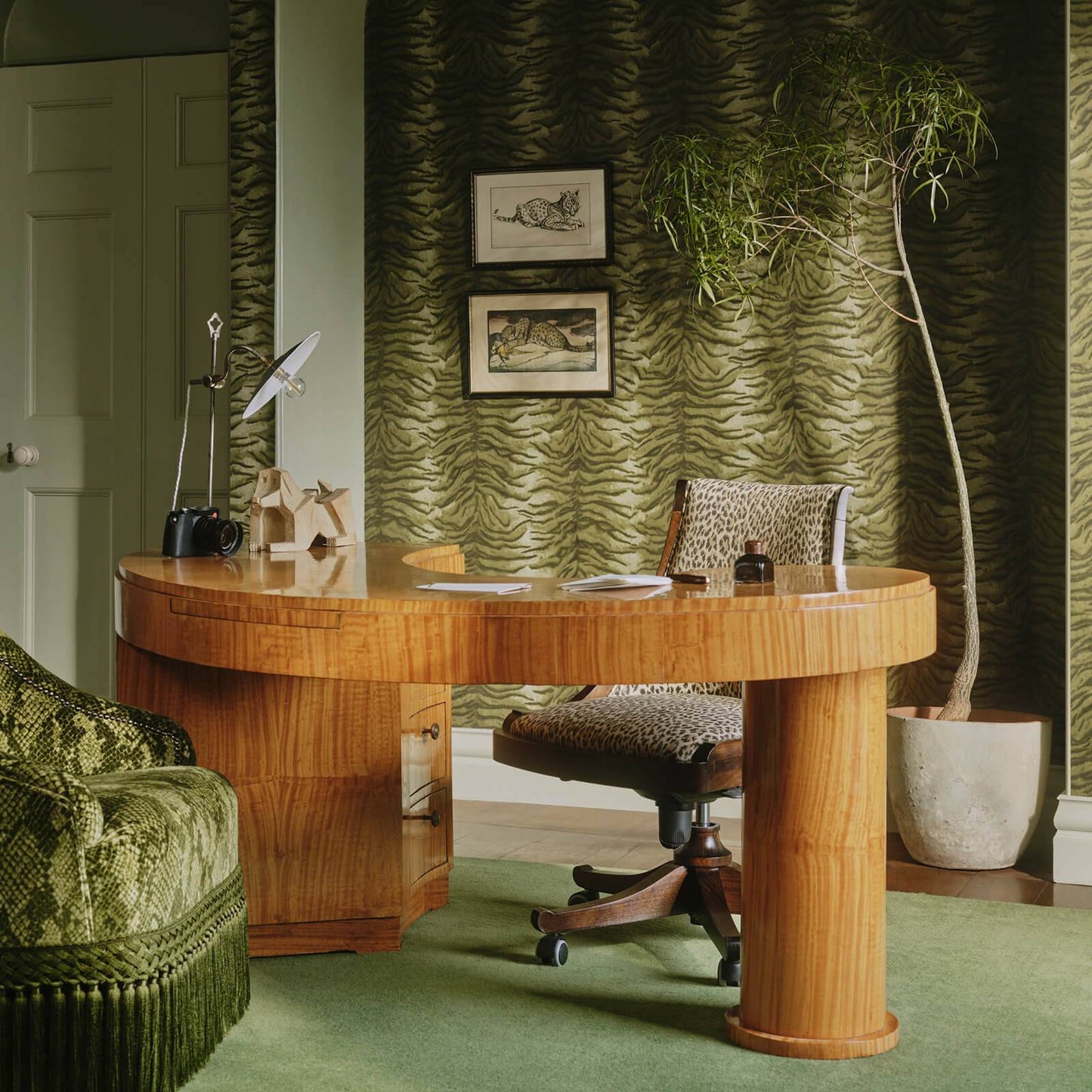 Caspian Wallpaper - Laurustine - House of Hackney - 1-WA-CPN-DI-LAU-XXX - Premier Wallcovering