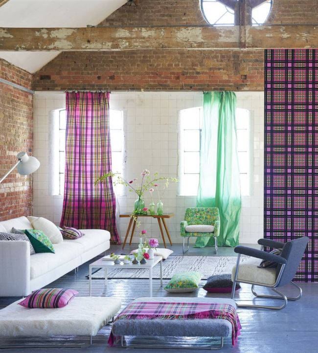 Chennai Wallpaper - Fuchsia - PDG1143/01 - Designers Guild - Premier Wallcovering
