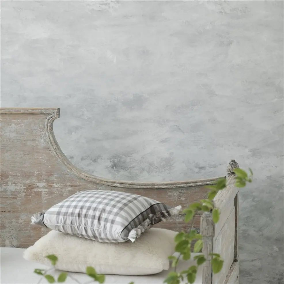 Chettinad Wallpaper - Chalk - PDG1136/01 - Designers Guild - Premier Wallcovering