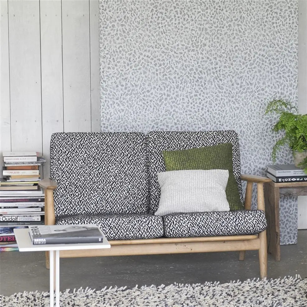 Ciottoli Wallpaper - Platinum - PDG680/01 - Designers Guild - Premier Wallcovering