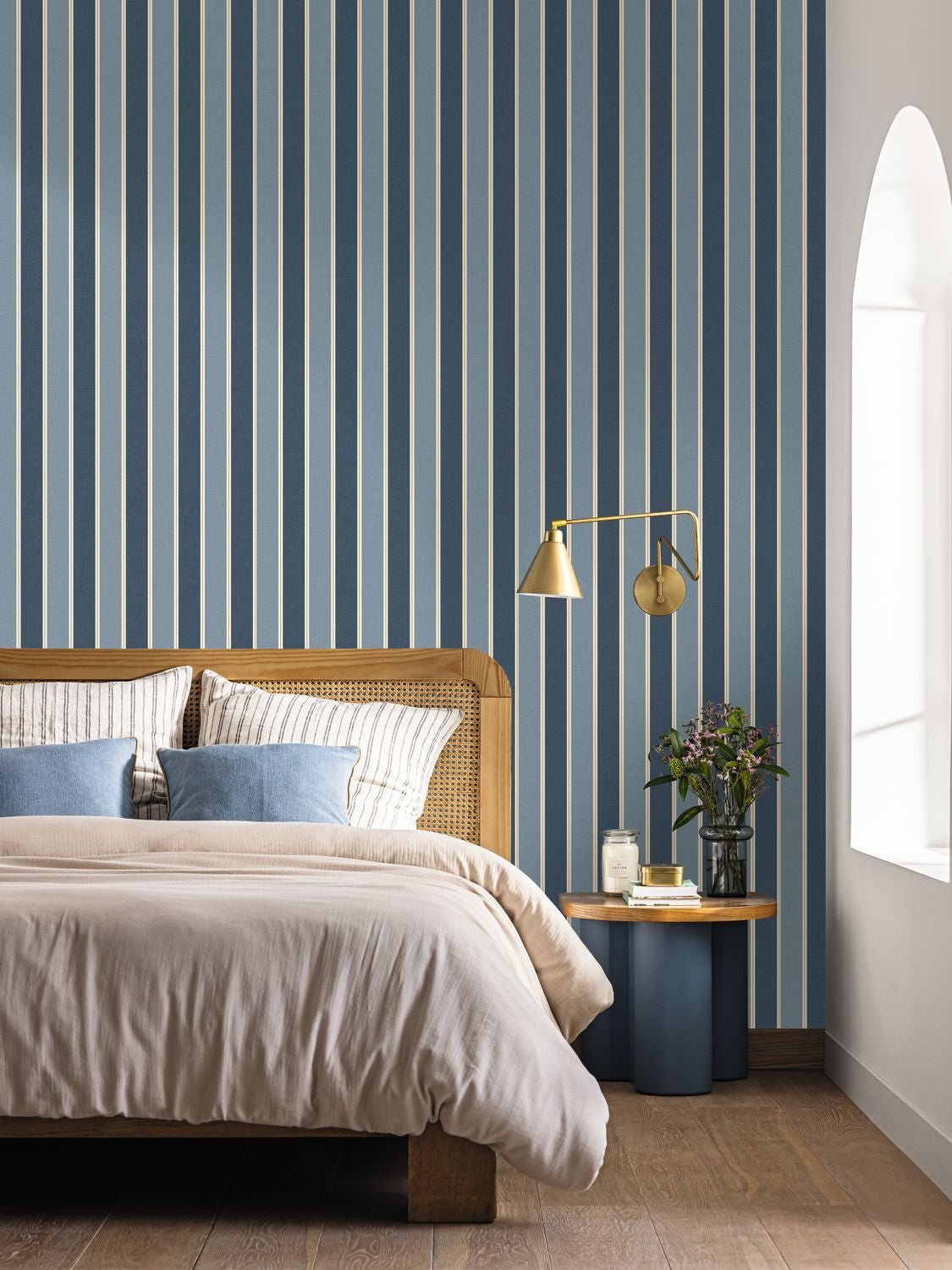 Classic Lines Wallpaper - Bleu denim - Caselio - 106736112 - Premier Wallcovering