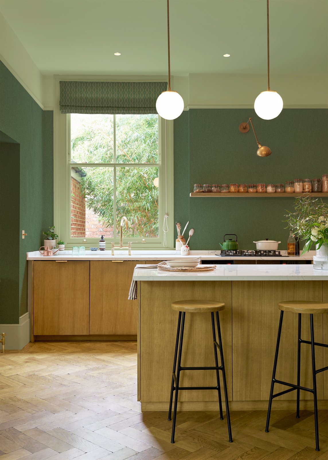 Country Home Wallpaper - Palm - Graham & Brown - 124089 - Premier Wallcovering