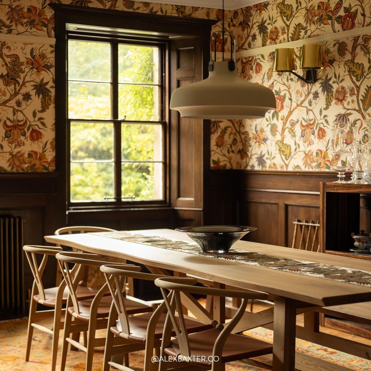 Damas Wallpaper - Off - White / Green - House of Hackney - 1 - WA - DAM - DI - CRM - XXX - Premier Wallcovering